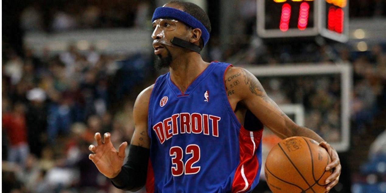 爱游戏入口-关于底特律活塞发布备战花絮，国际比赛日迎来里程碑，欧篮联任务艰巨，控场能力受关注的信息